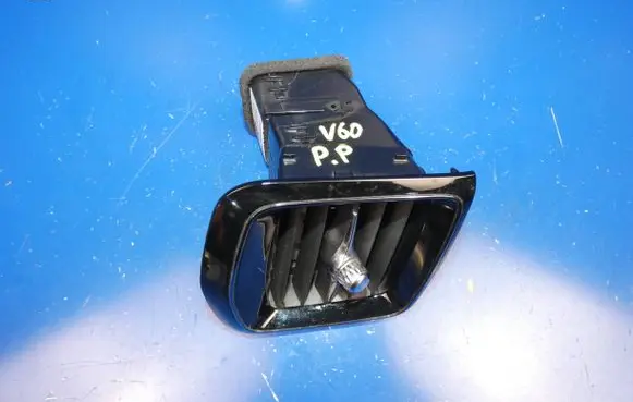 Volvo V60 Dashboard side air vent grill/cover trim 31477876 AD7GP 20180409