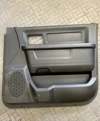 Dodge RAM 1500 DS Front door card panel trim
