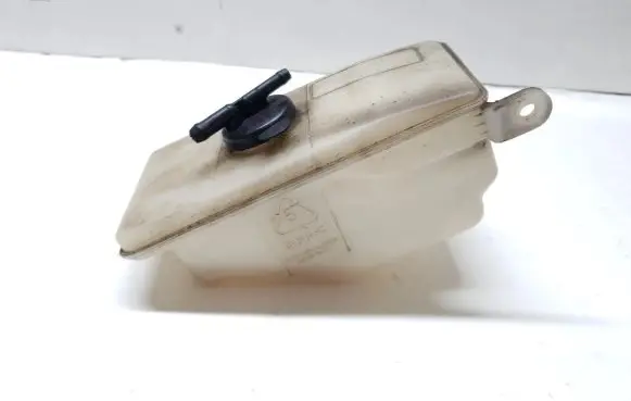 Hyundai Accent Coolant expansion tank/reservoir P25431-22020