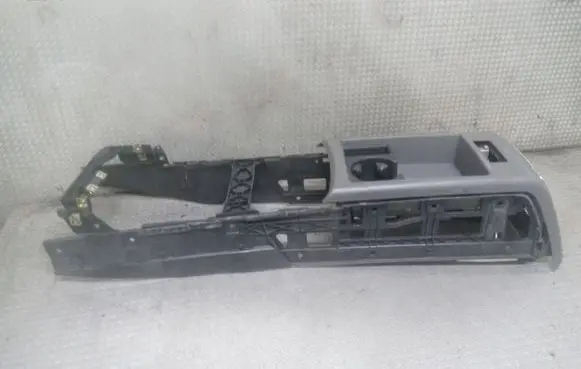 Audi A6 S6 C6 4F Center console 