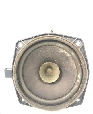 Mitsubishi Outlander Front door speaker