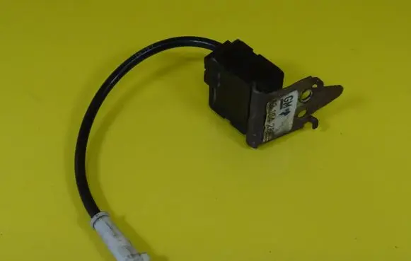 Opel Zafira B Sensor 13104286