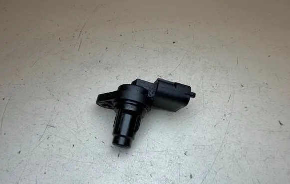 Hyundai i40 Camshaft position sensor 393002A000 2A44310 9024040002