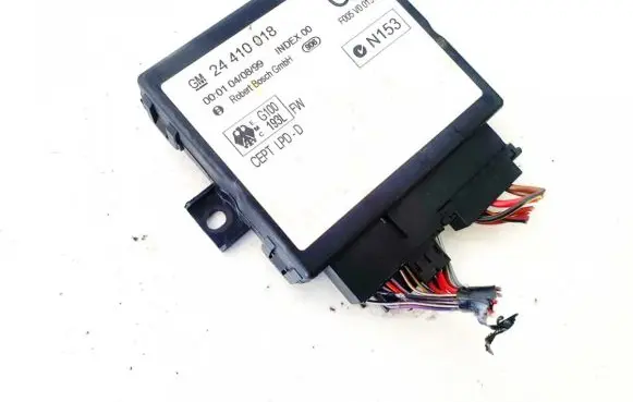 Opel Astra G Door control unit/module 24410018 f005v00131