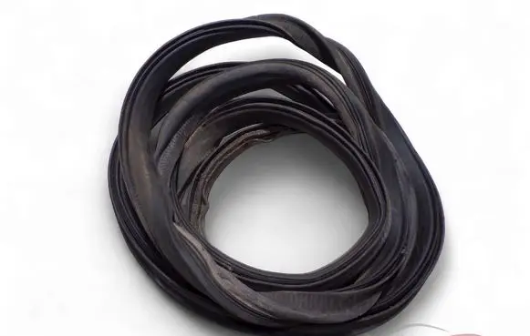 Volkswagen Caddy Loading door rubber seal (on body) 