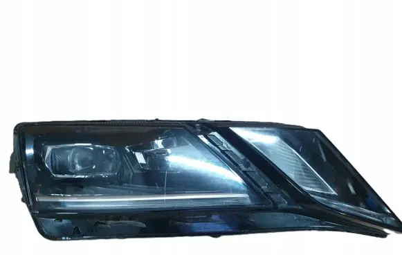 Skoda Octavia Mk3 (5E) Headlight/headlamp