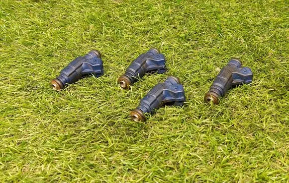 Fuel injectors set