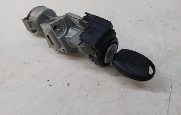 Ford Focus Ignition lock 3M513F880AC