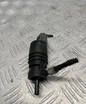 BMW X3 F25 Windscreen/windshield washer pump 6934160 3095102