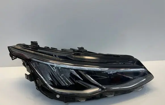 Volkswagen Golf VIII Headlight/headlamp 5H1941006B 9001VR4AAG0A 90150891