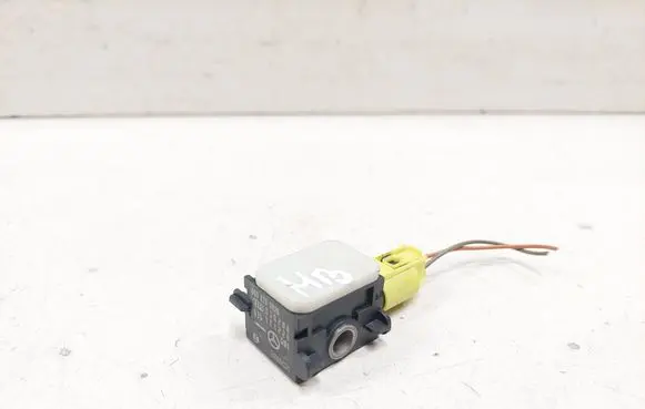 Mercedes-Benz R W251 Airbag deployment crash/impact sensor 0038202826 404224 010208