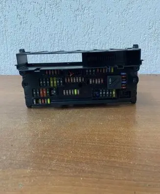 BMW 5 F10 F11 Fuse box set 921086101 117033442