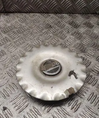 Volvo S40, V40 Original wheel cap 81280