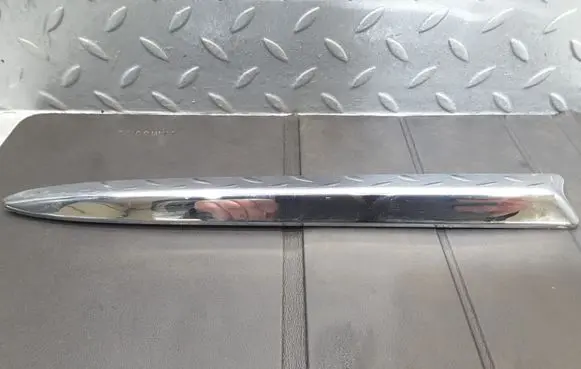 Fiat 500 Front bumper splitter molding 735425617 ST4650