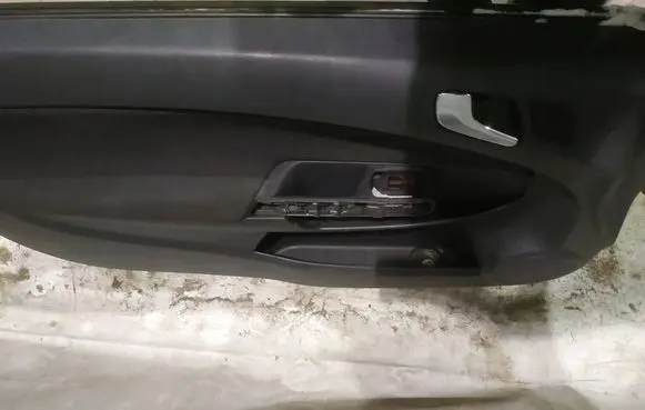 Opel Corsa D Front door card panel trim 