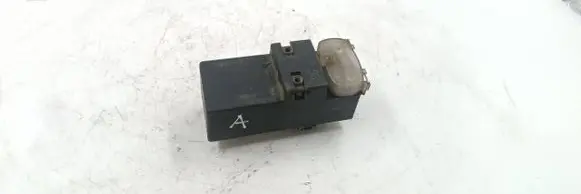 Volkswagen PASSAT B4 Fan control module 357919506 82225