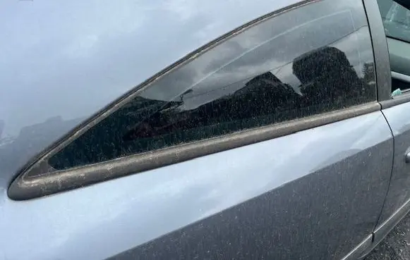 Opel Astra H Rear side window 