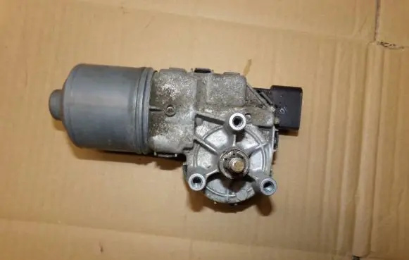 Seat Toledo II (1M) Wiper motor