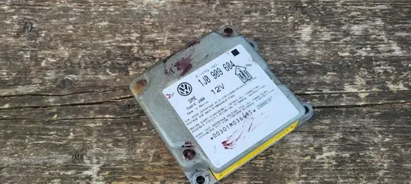 Volkswagen PASSAT B3 Airbag control unit/module 1J0909604