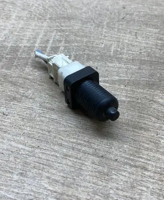 Peugeot 407 Brake pedal sensor switch 