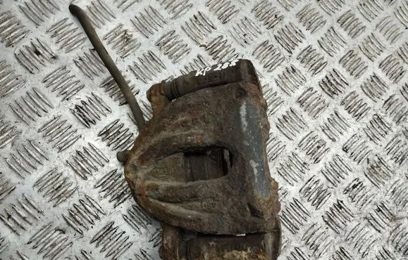 Toyota Corolla Verso AR10 Front brake caliper