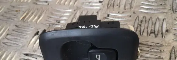 Volvo XC90 Electric window control switch 0991483