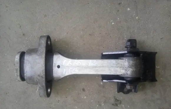Hyundai ix35 Engine mount bracket