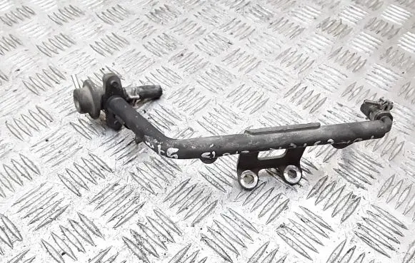 Subaru Forester SF Fuel main line pipe