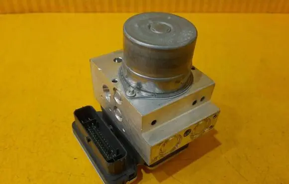 Mercedes-Benz C W206 ABS Pump 970359 A2069009020 23011851063