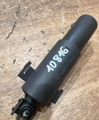 BMW 3 E90 E91 Headlight washer spray nozzle 7179311 13037710