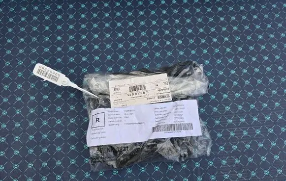 BMW 3 E90 E91 Engine compartment rubber 8618515
