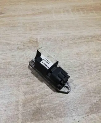 Volvo S70 V70 V70 XC Airbag deployment crash/impact sensor 9472729B