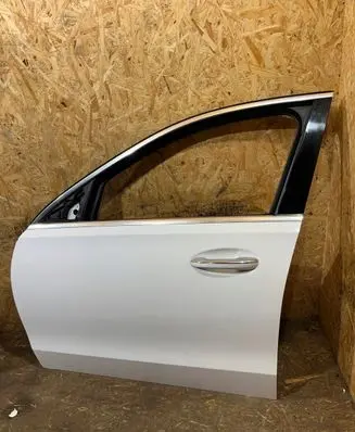 Mercedes-Benz C W206 Front door D684