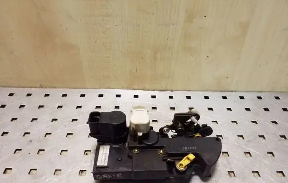 Opel Frontera B Rear door lock 16634324 16639860
