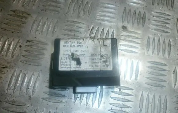 Mazda 323 F Immobilizer control unit/module GE4T575D2