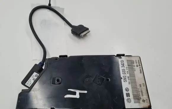 Volkswagen Golf VI USB socket connector 5N0035342D