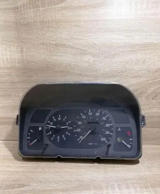 Mazda 323 Speedometer (instrument cluster) 251099 00201