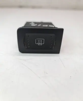 Volkswagen Golf IV Windscreen/window heater switch