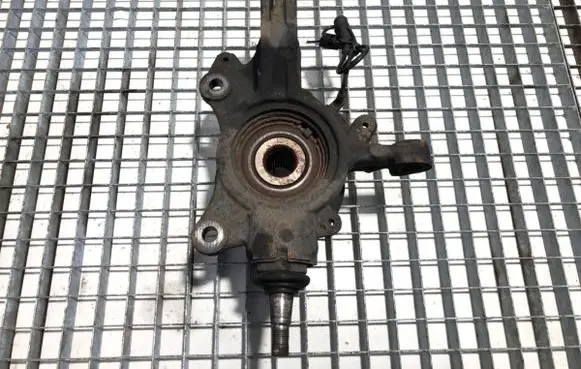 Renault Master III Front wheel hub spindle knuckle 