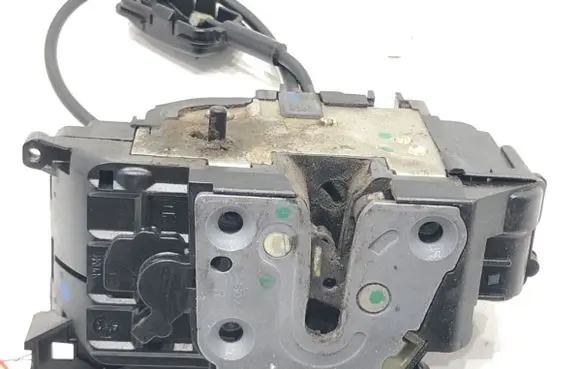 Renault Modus Rear door lock