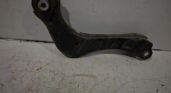 Toyota RAV 4 (XA50) Rear control arm