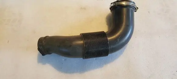 Audi Q7 4L Air intake duct part 4L0129628E
