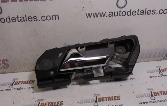 Mercedes-Benz ML W164 Front door interior handle 302171