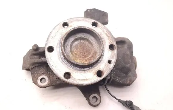 Mercedes-Benz Sprinter W906 Front wheel hub A906332 A9065403917