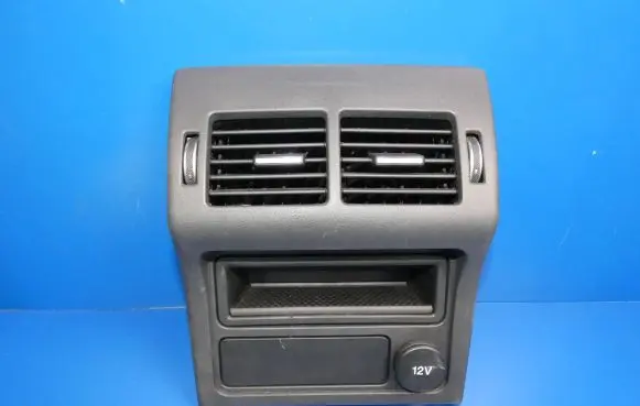 Jaguar XE Rear air vent grill 