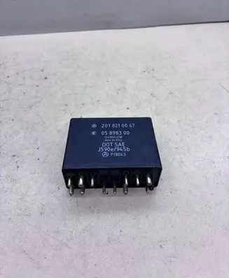 Mercedes-Benz E W124 Other control units/modules 2018210047 05898300