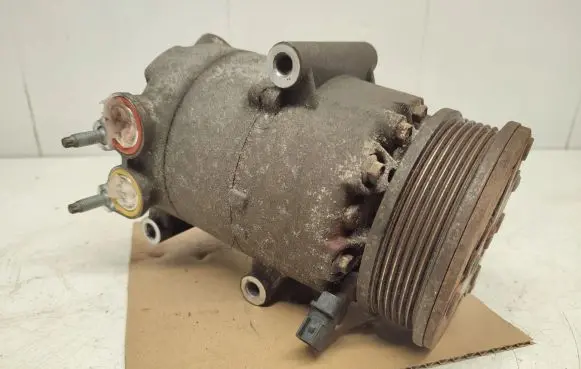 Ford Focus Air conditioning (A/C) compressor (pump) AV6119D629