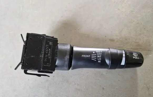 Mitsubishi L200 Wiper switch 