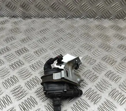 BMW 2 F44 Electric auxiliary coolant/water pump 8670865 9470972