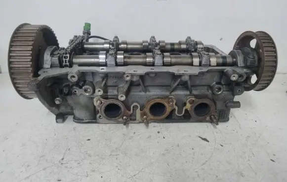 Citroen C5 Engine head 4R8Q-6C064-AH